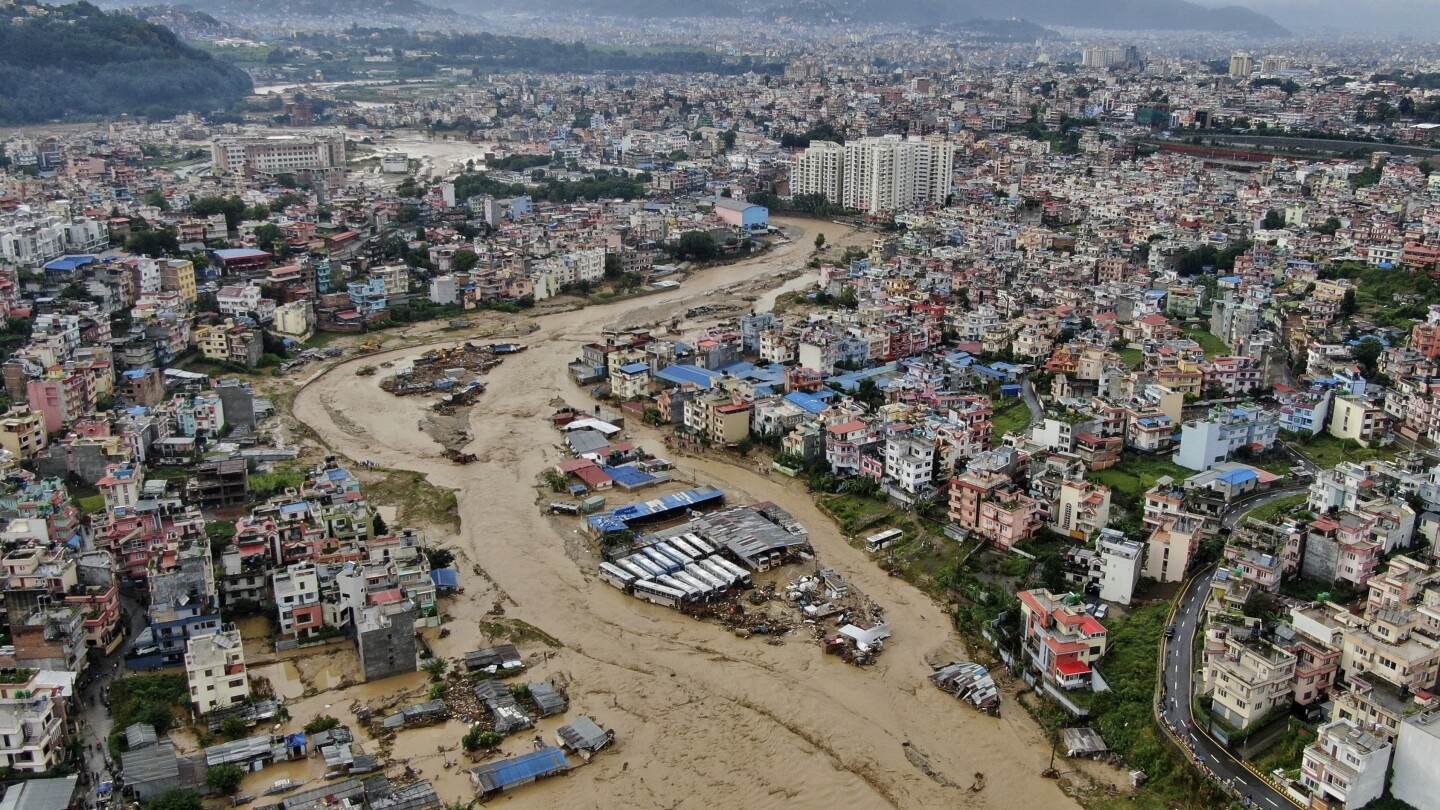 Foto: Inundaciones en Nepal dejan 225 muertos y zonas aisladas