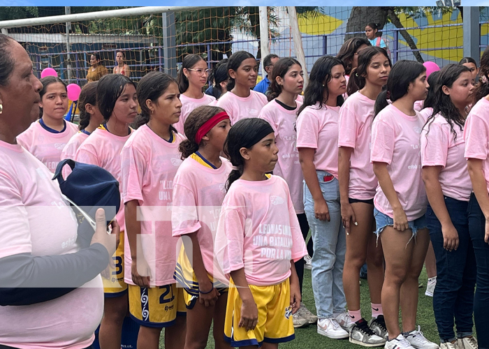 Foto: Mujeres deportistas se unen en solidaridad hacia la lucha contra el Cáncer de Mama/TN8