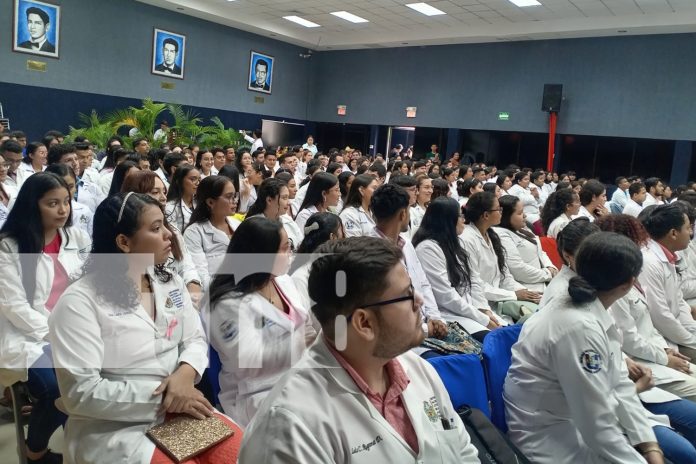 Foto: Segundo Simposio Estudiantil de Ginecología /TN8