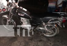 Foto: Colisión en Jalapa entre motocicleta y camión deja daños materiales afortunadamente el conductor de la moto resultó ileso/TN8