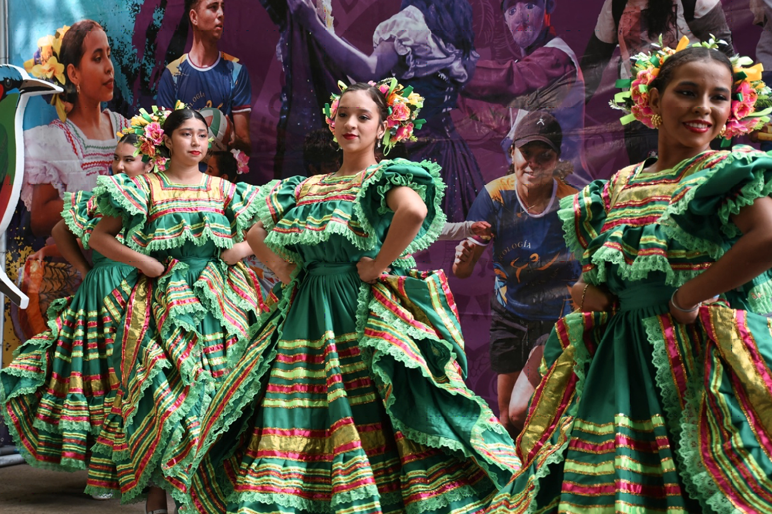 Foto: Celebración de la Identidad Nacional con despliegue artístico "Octubre de Paz"/Cortesía