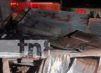 Foto: Hijo intenta quemar a su madre junto a la vivienda en el bo. Milagro de Dios/TN8