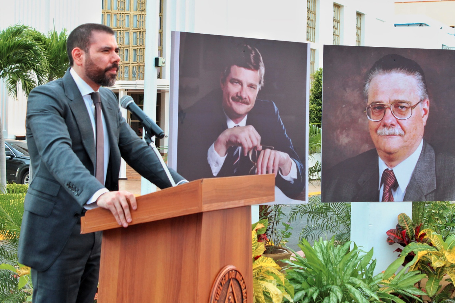 Foto: Emotivo homenaje a Paul Oquist en conmemoración de su 81º aniversario/TN8