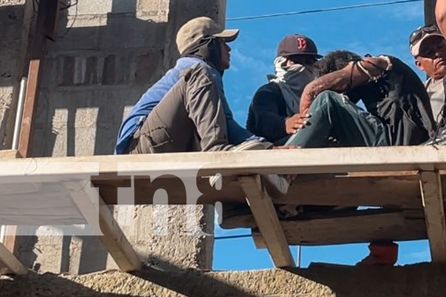 Foto: En Matagalpa un trabajador de la construcción sufrió una descarga eléctrica y fue auxiliado y trasladado al centro asistencial/TN8