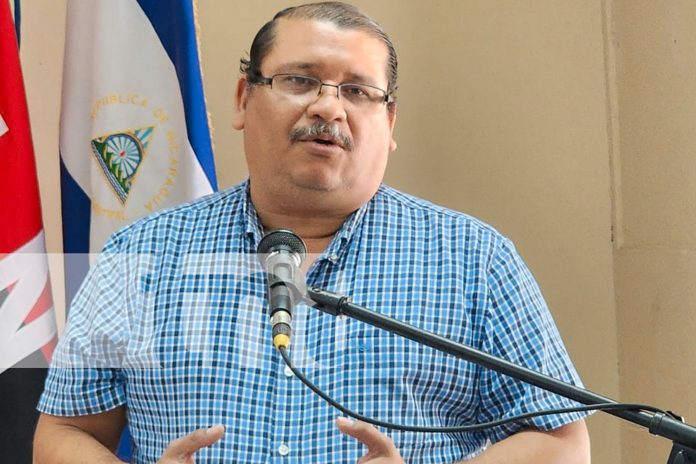 Foto: La UNAN-León organizó un conversatorio sobre la lucha revolucionaria de Nicaragua, destacando el valor de la historia y la educación /TN8