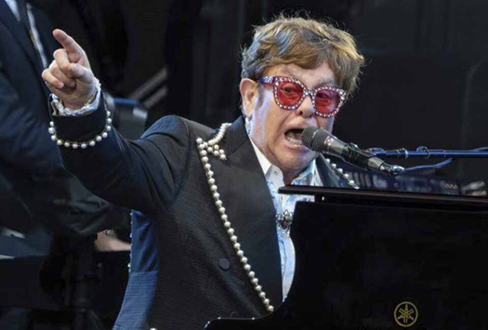 Foto: Elton John habla sobre su salud y cirugías