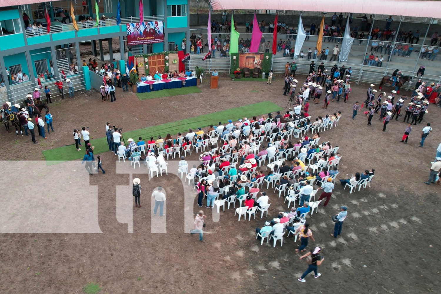 Foto: ¡Día Histórico! La Libertad, estrena nueva Plaza Taurina "Cornelio Silva Argüello"/TN8