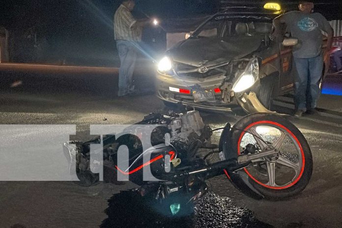 Foto: Accidente en Juigalpa: Motociclista sufre graves lesiones tras chocar con taxi. se recomienda conducir con precaución/TN8