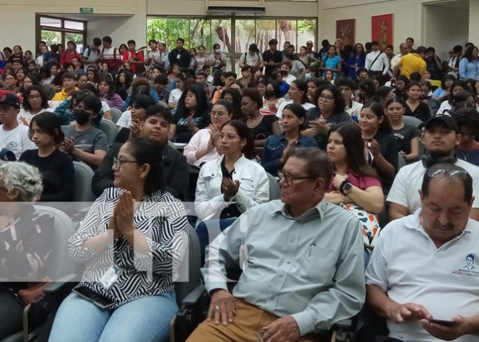 Foto: Festival de Cine con la Universidad Casimiro Sotelo / TN8