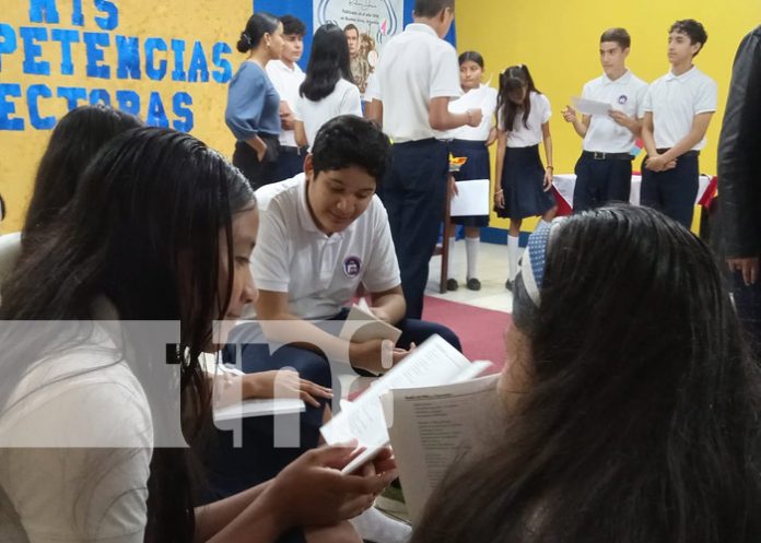 Foto: Promoción de la lectura en los colegios de Managua / TN8