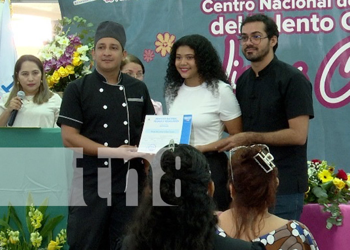 Foto: De gastronomía al arte y la moda: Certificaciones en el Centro Nieves Cajina / TN8