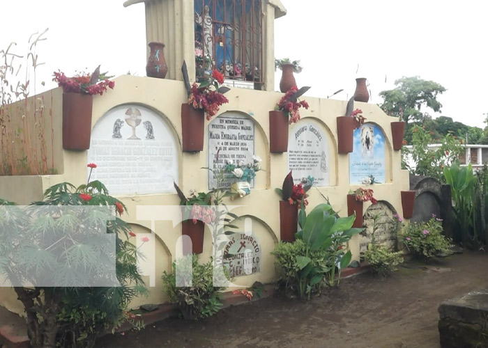 Foto: Cementerios de Ometepe limpios y seguros / TN8