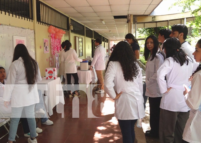 Foto: Feria de salud con énfasis en el cáncer de mama en Estelí / TN8