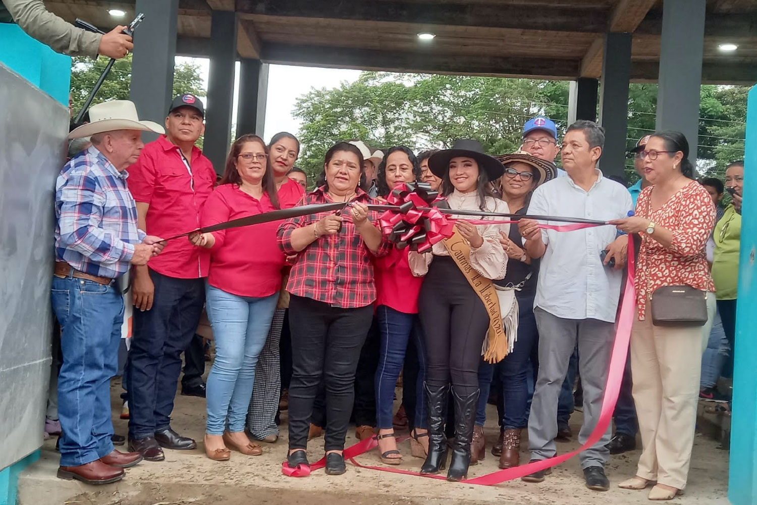 Foto: La Libertad Celebra la Inauguración de su Plaza Taurina/ Cortesía 