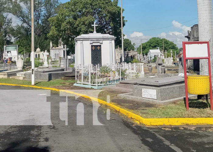 Foto: Placas conmemorativas en los cementerios de Nicaragua / TN8