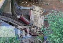 Foto: Vehículo se precipita al fondo de un cauce en Ciudad Sandino / TN8