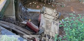 Foto: Vehículo se precipita al fondo de un cauce en Ciudad Sandino / TN8