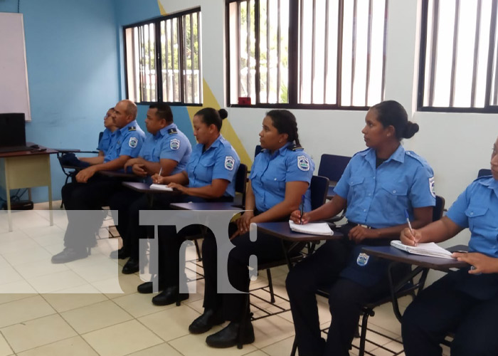 Foto: Prevención del suicidio y la depresión para aspirantes a oficiales en Nicaragua / TN8