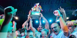 Foto: Tigres de Chinandega celebran con sus fanáticos / TN8