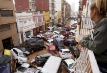 Foto: Valencia aún busca víctimas tras devastadoras inundaciones