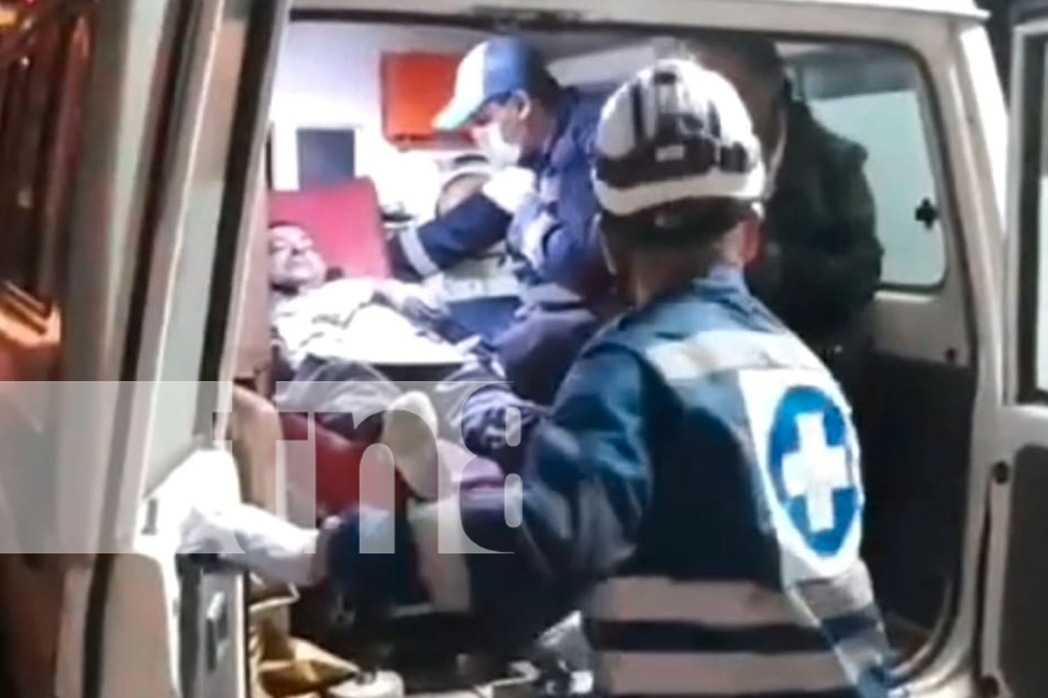 Foto: Motociclista pierde el control y cae en una hondonada en la Panamericana Sur, Carazo. Tramo peligroso sigue siendo un riesgo/TN8