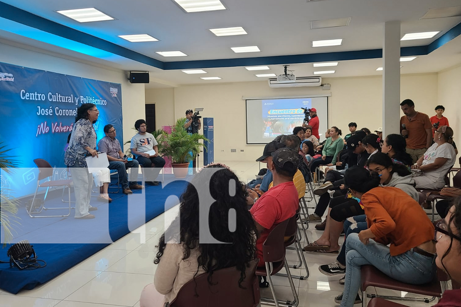 Foto: Jóvenes escritores y narradores se reúnen en evento cultural en Managua/TN8