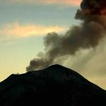 Foto: Erupción de volcán de lodo en Colombia obliga a evacuar 200 personas