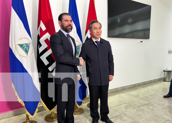 Foto: Ren Hongbin llega a Nicaragua para la 17.ª Cumbre Empresarial / TN8