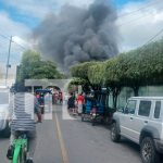 Foto: Voraz incendio en vivienda de dos plantas en Managua deja enseres reducidos a cenizas/TN8