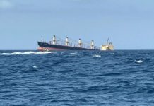 Foto: Barco naufraga en el mar Rojo dejando decenas de personas desaparecidas