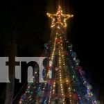 Foto: La Libertad celebra la Navidad con luces, música y tradición. Encendido del árbol y caminata llenaron de alegría el municipio. /TN8