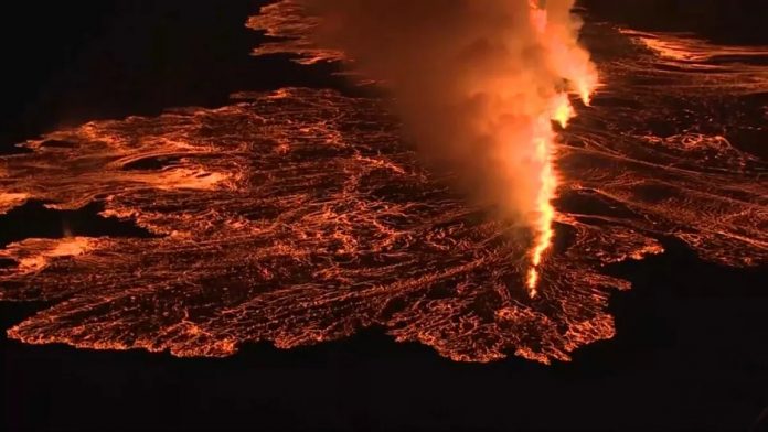 Foto: Islandia: Volcán entra en erupción por séptima vez en el año