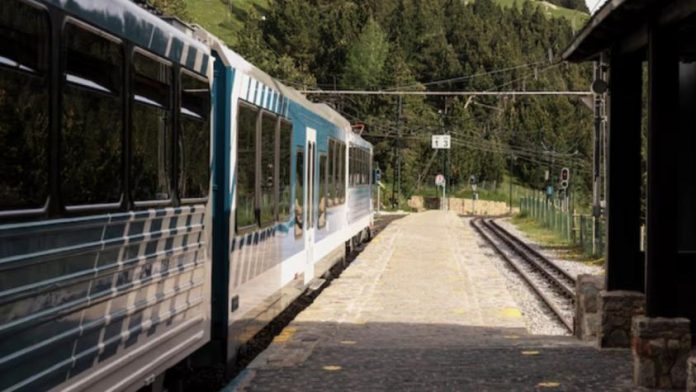 Foto: Cuatro heridos a hachazos en pelea dentro de tren en París