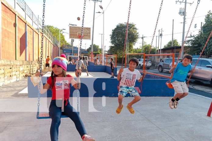 Foto: Gran cambio en Villa Canadá! El basurero se transformó en un parque infantil para disfrutar en familia. ¡Gracias al Gobierno de Nicaragua!/TN8