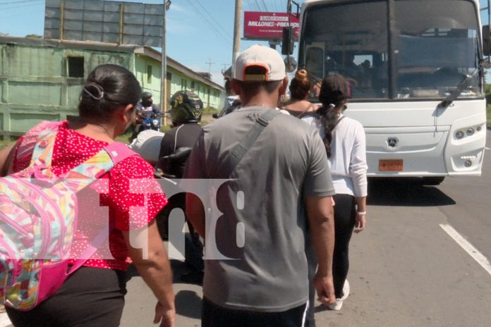 Foto: Capitalinos reaccionan ante conductor borracho que destrozó una caseta en la Pista Suburbana/TN8