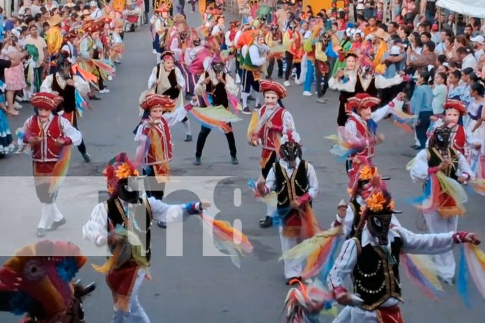 Foto: participación de las diferentes escuelas municipales de la danza folclórica en Carazo/TN8