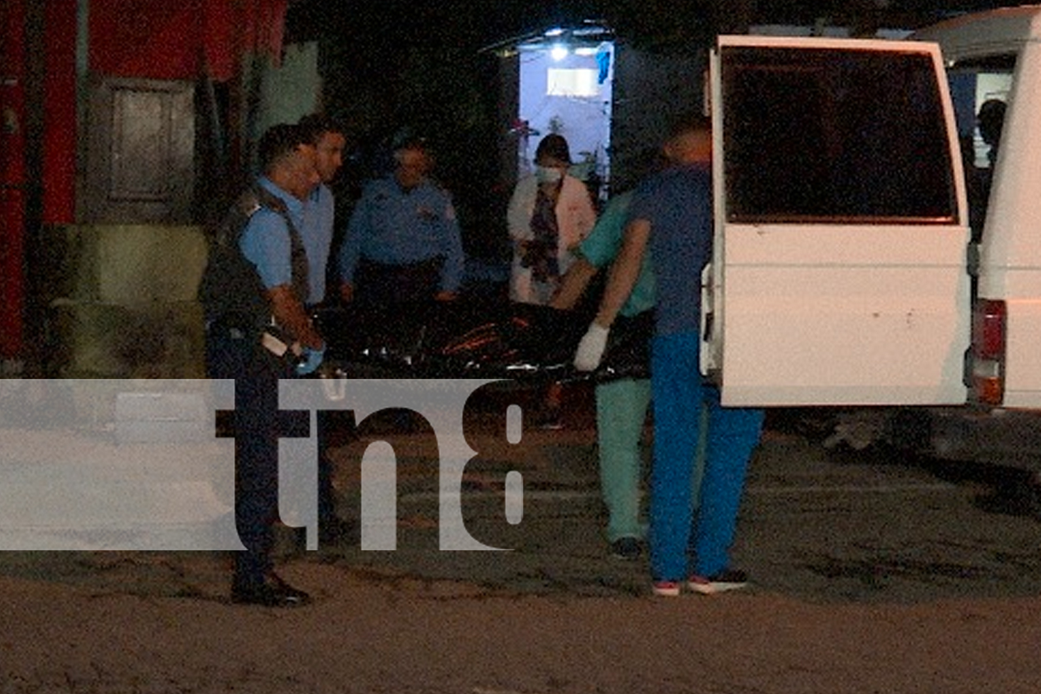 Foto: Bajo los efectos del alcohol, una mujer asesina a su pareja en el barrio Reparto España en Managua. La policía investiga el crimen /TN8