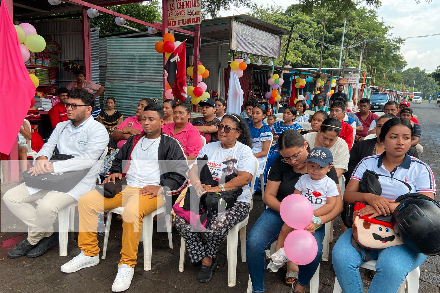 Foto: 15 comerciantes leoneses llegan a Chinandega para ofrecer su pólvora/TN8