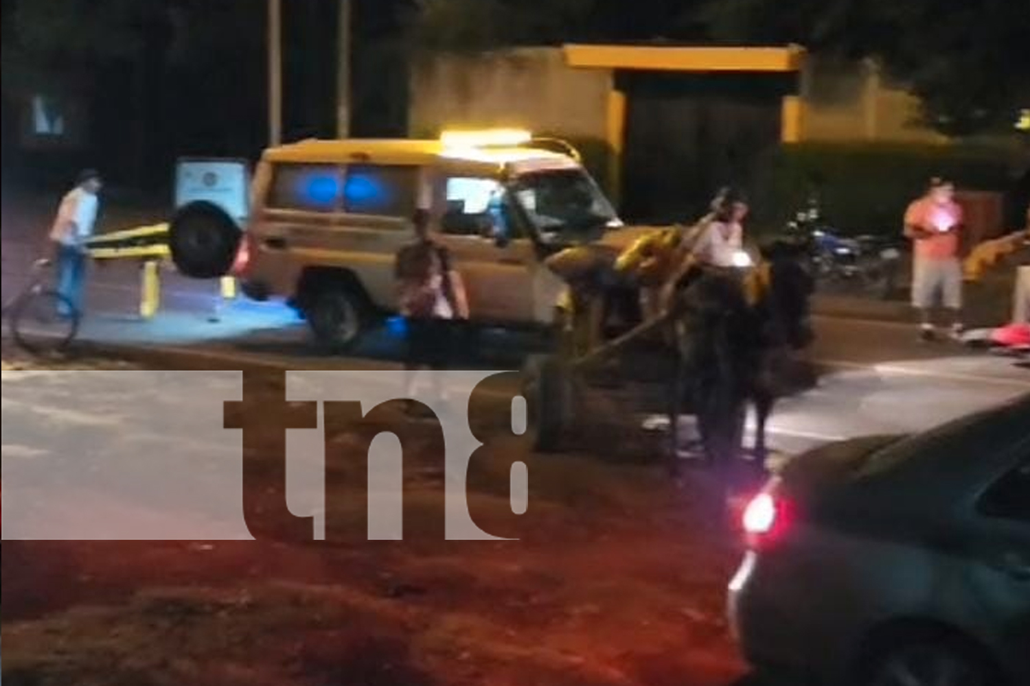 Foto: Un accidente entre moto y carretón deja dos heridos en Granada/TN8