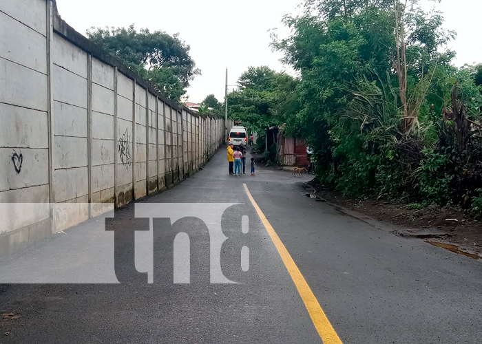 Foto: en el Distrito VII de Managua, recibieron de la municipalidad cinco calles pavimentadas/TN8