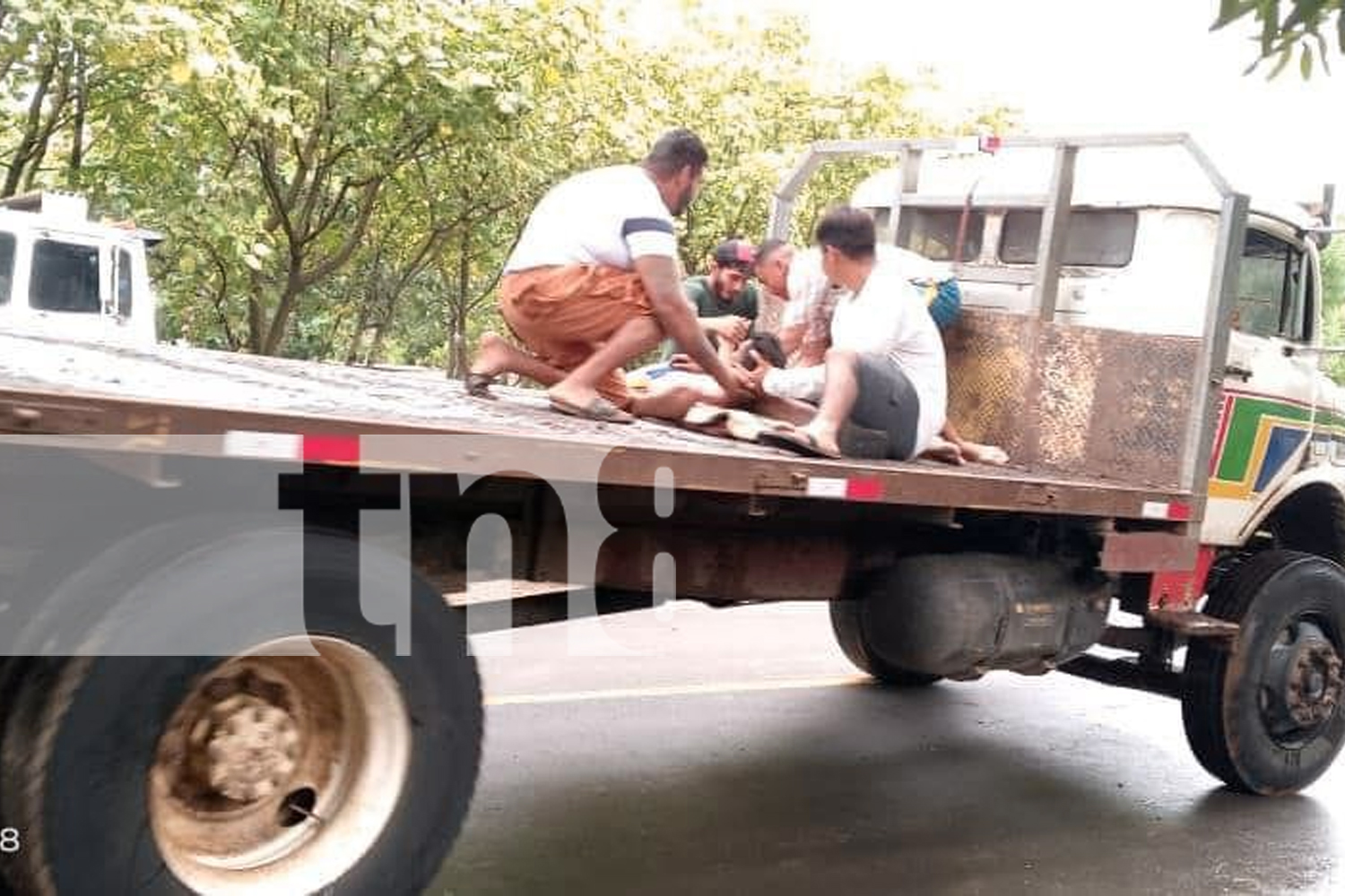 Foto: Conductor pierde control del camión y causa accidente en Diriamba/ TN8