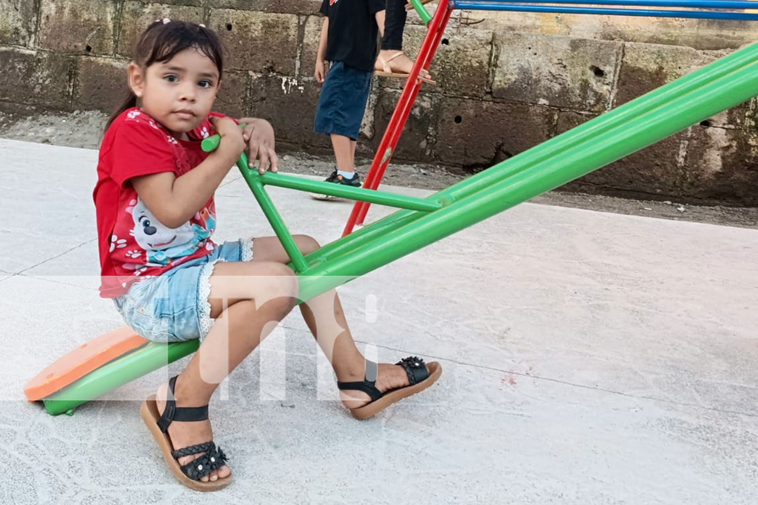 Foto: Gran cambio en Villa Canadá! El basurero se transformó en un parque infantil para disfrutar en familia. ¡Gracias al Gobierno de Nicaragua!/TN8