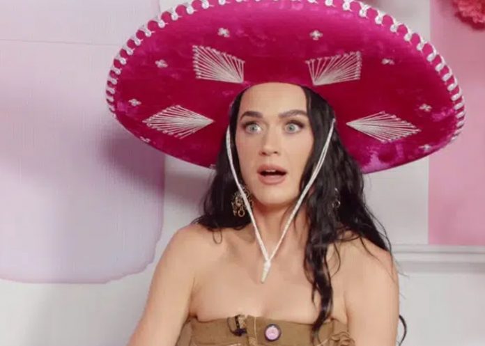 Foto: Katy Perry brilla en Pinky Promise durante su breve paso por México / Cortesía