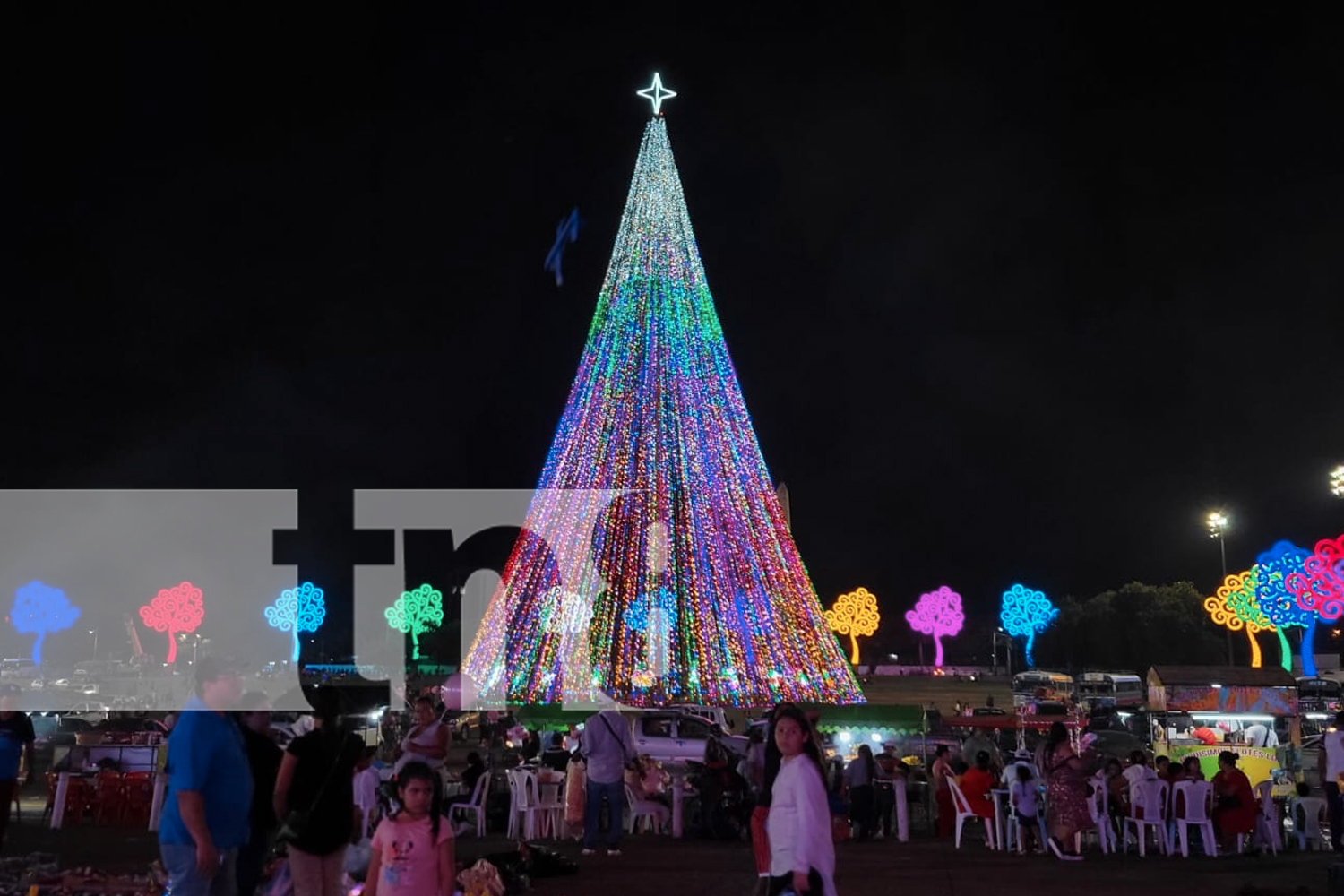 Foto: La Navidad ilumina Managua: tradición y alegría para las familias nicaragüenses/TN8