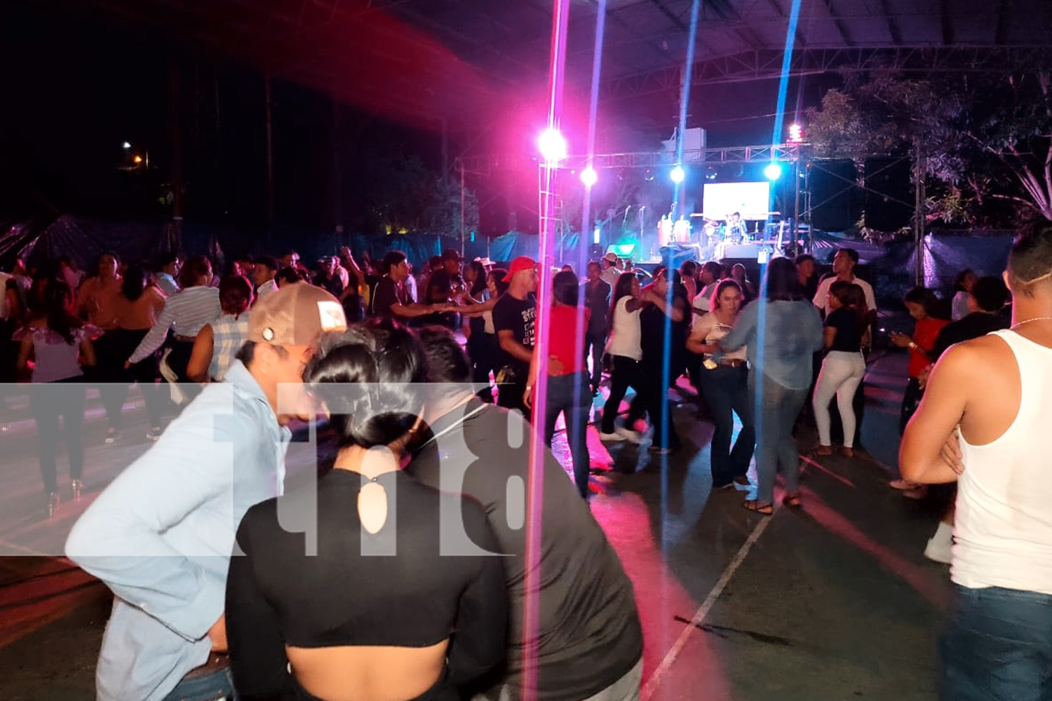 Foto: Tecolostote inicia fiestas patronales con Tope de Toros y elección de Reina/TN8