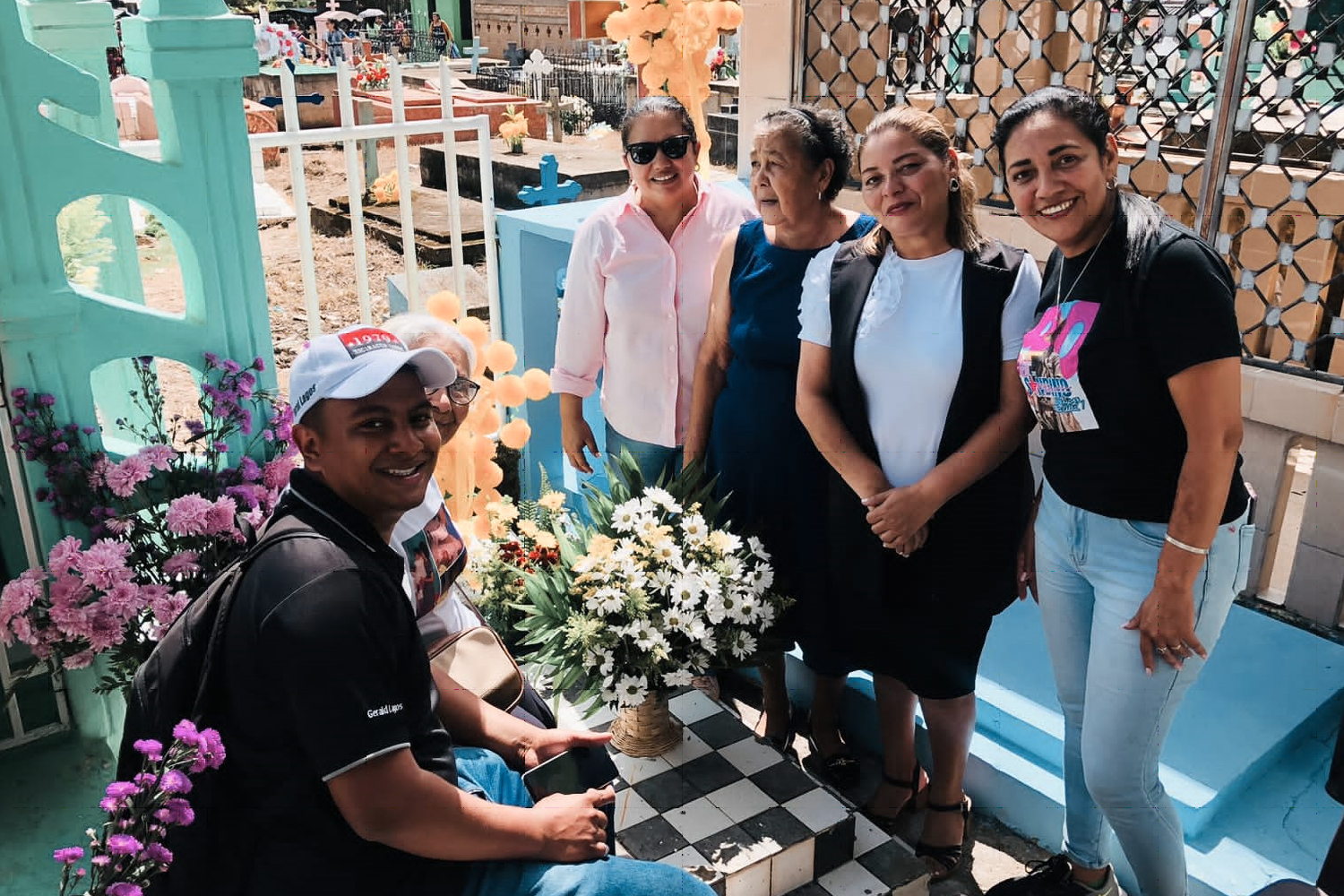 Foto: Conmemoración de los Fieles Difuntos: Un día de paz y amor en Nueva Segovia/TN8