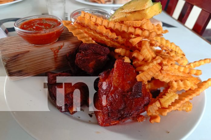 Foto: Si eres fanático del metal y el rock, la Frontera en Granada es tu lugar. Comida deliciosa, buena música y un ambiente único/TN8