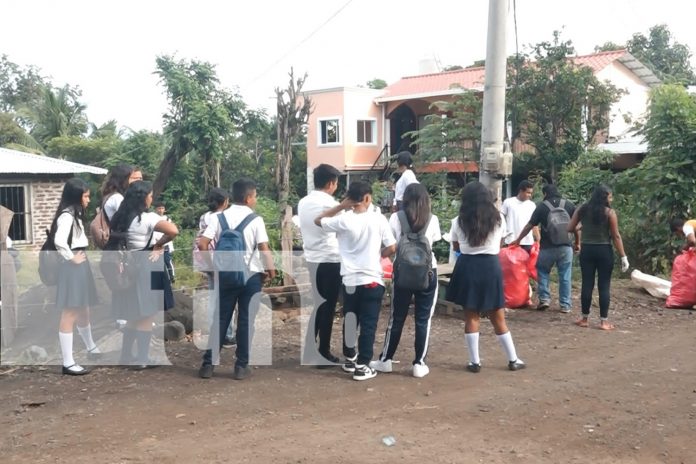 Foto: ¡La Palma,Ometepe está de fiesta por su limpieza! Gracias a la participación de jóvenes y familias por un entorno más limpio/TN8