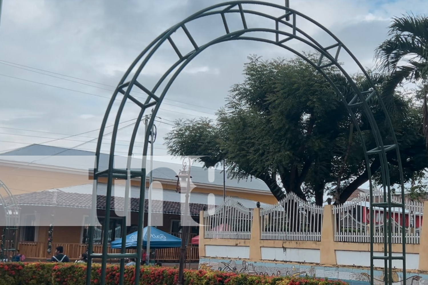  ¡Juigalpa brilla con la magia de la Navidad! Parques, luces y árboles decorados esperan a las familias para celebrar juntas