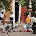 Foto: Grave accidente en Juigalpa: Dos obreros lesionados tras la caída de un andamio en el restaurante El Mirador. /TN8